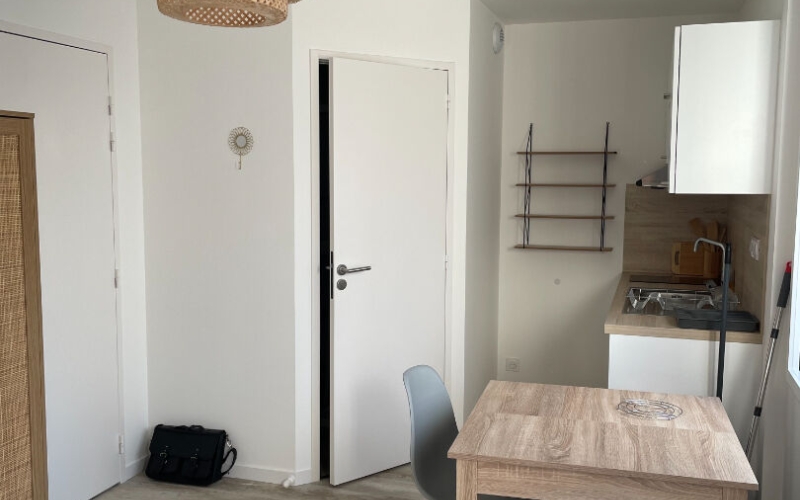 
Appartement  1 pièce(s)
 - Photo 2