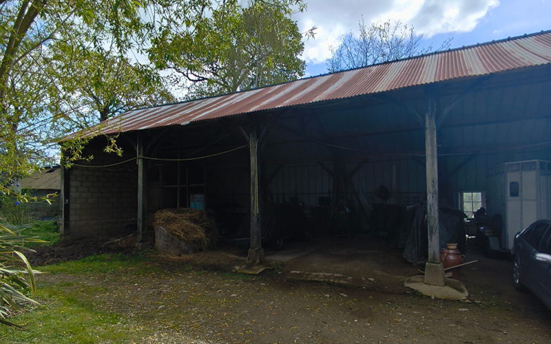 
Propriété rurale sur plus de 3 ha.
 - Photo 7