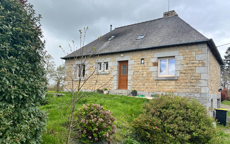 
Maison en pierre sur 1.4 ha  à Saint-Ouen-Des-Alleux
 - Photo 5