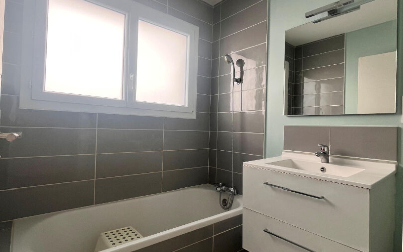 
Nouveau Maison Orgères 4 chambres et bureau
 - Photo 8