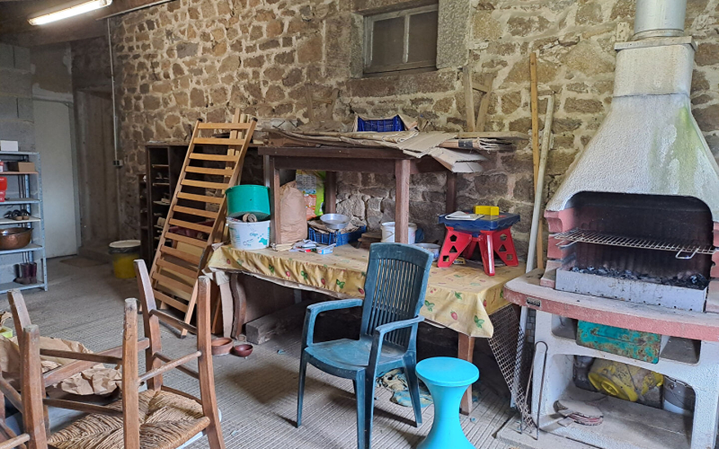 
Maison sur un terrain de 9700m² .
 - Photo 13