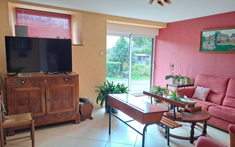 
Maison sur un terrain de 9700m² .
 - Photo 4